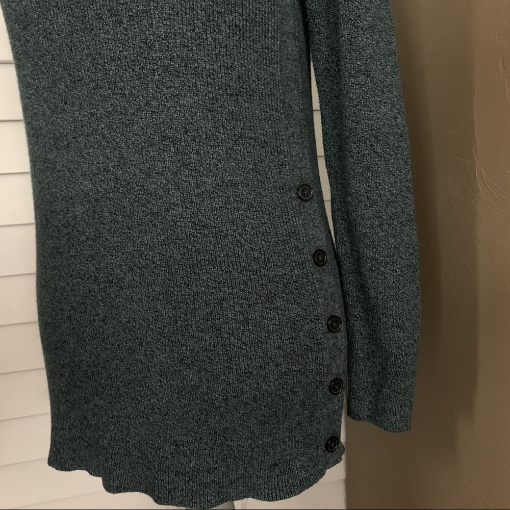 Banana Republic Factory Ribbed Crew Neck Sweater - Picture 4 of 7
